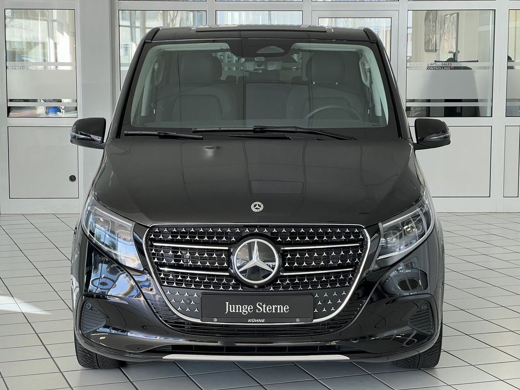Mercedes-Benz V 300 2025 г. Чёрный, пробег 19985 км