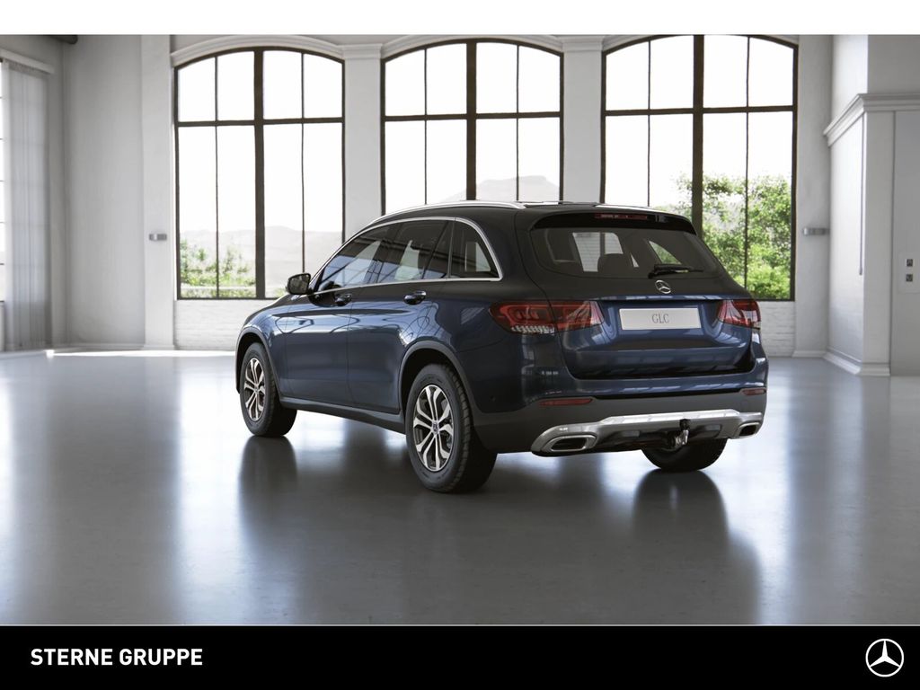 Mercedes-Benz GLC 220 2022 г. Синий, пробег 55655 км