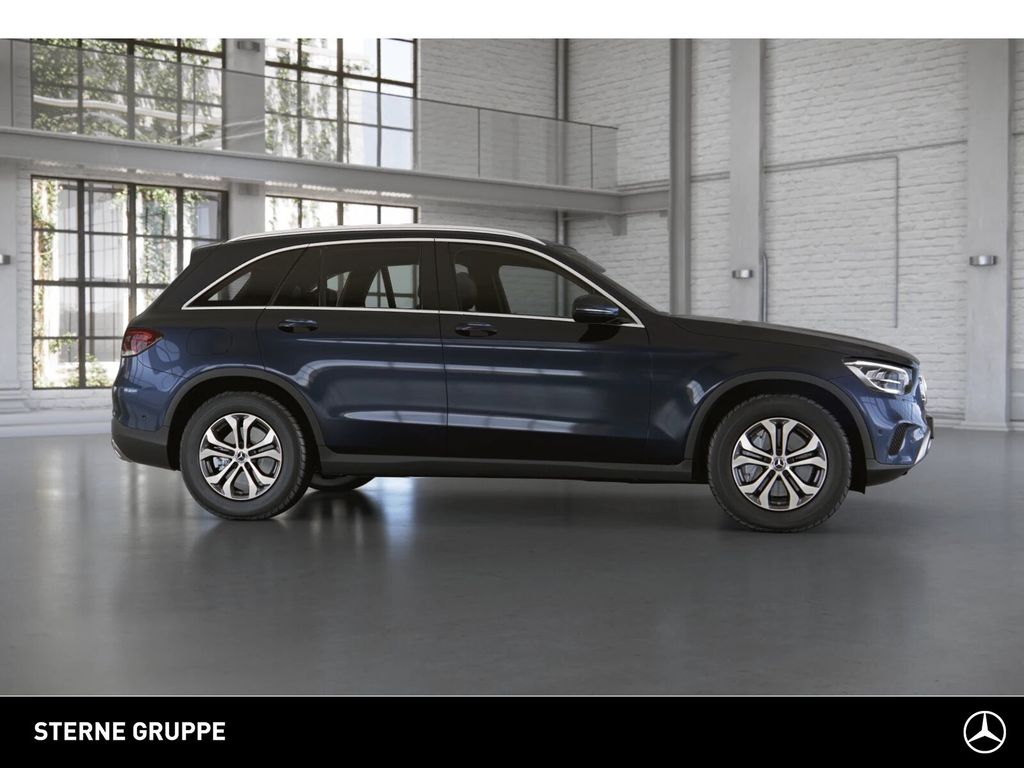 Mercedes-Benz GLC 220 2022 г. Синий, пробег 55655 км