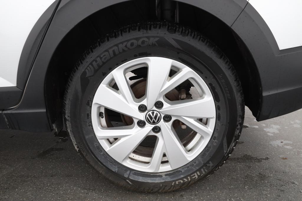 Volkswagen Taigo 2025 г. Серебристый, пробег 23416 км
