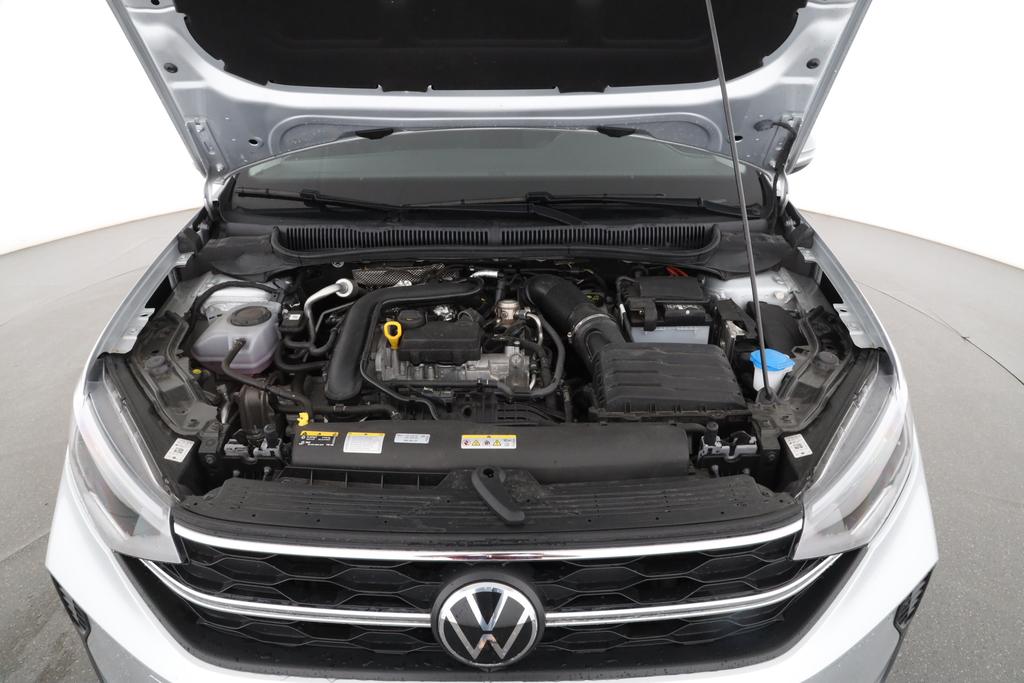 Volkswagen Taigo 2025 г. Серебристый, пробег 23416 км