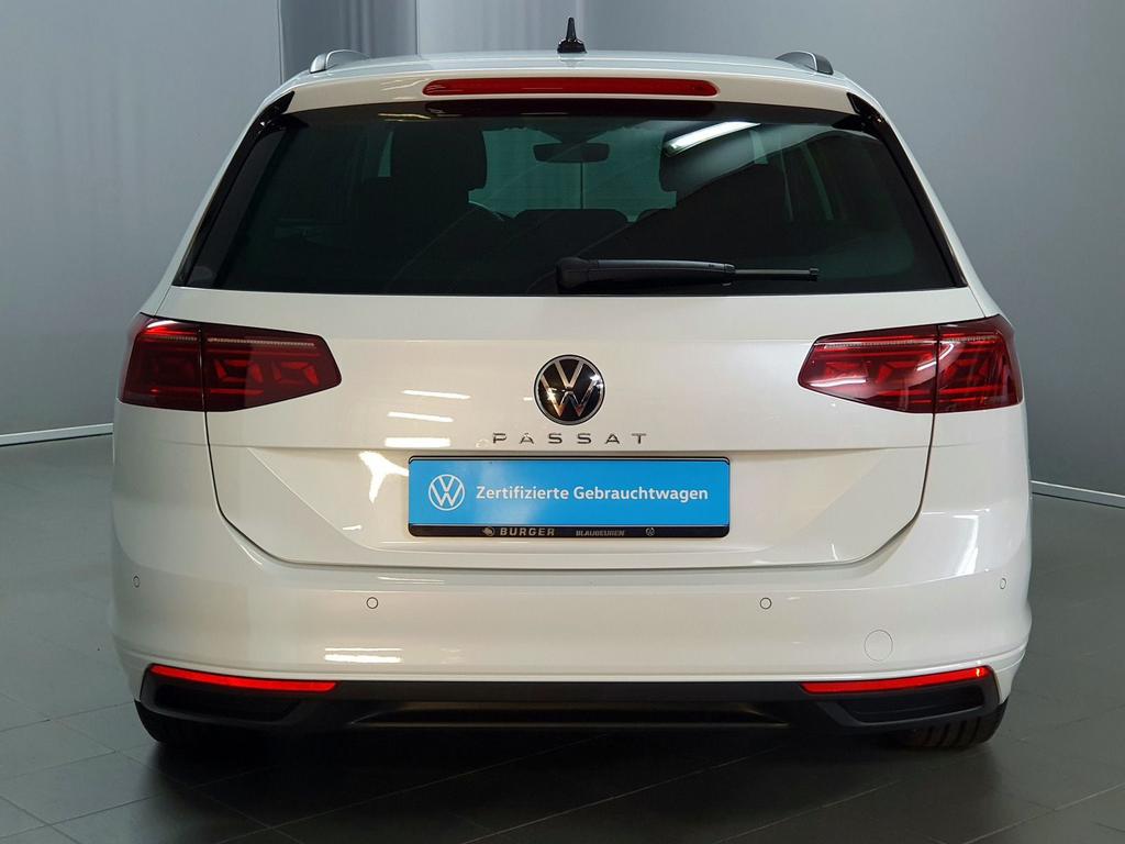 Volkswagen PASSAT VARIANT 2022 г. Белый, пробег 54170 км
