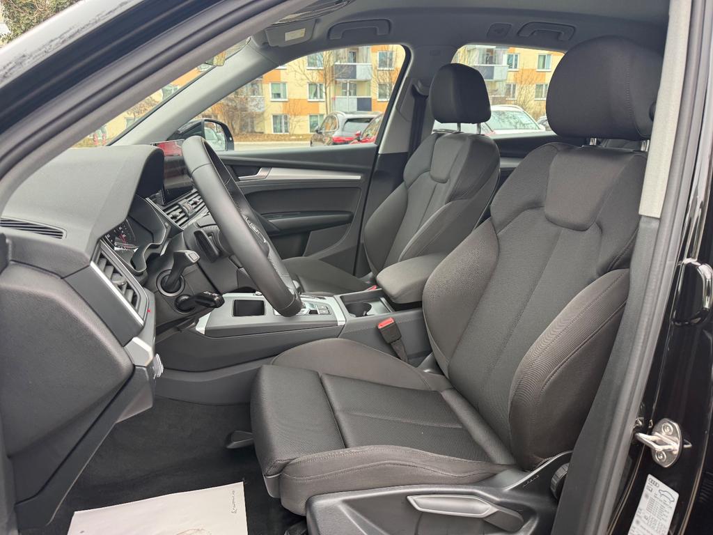 Audi Q5 2024 г. Чёрный, пробег 46884 км
