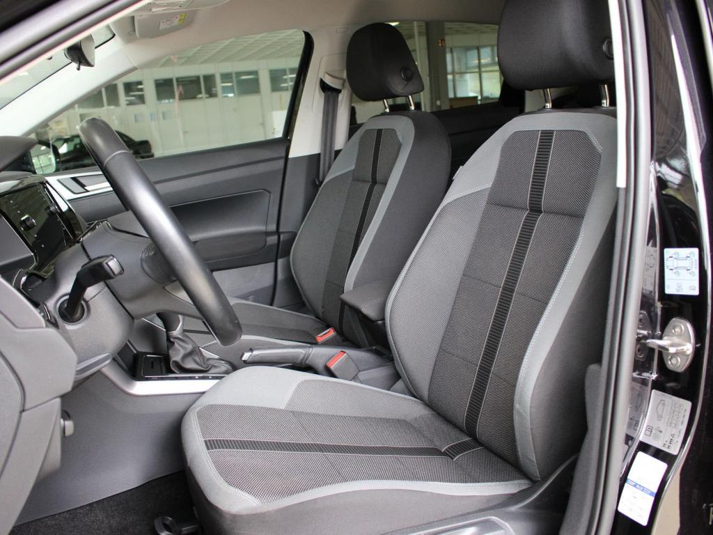 Volkswagen Polo 2023 г. Чёрный, пробег 12780 км