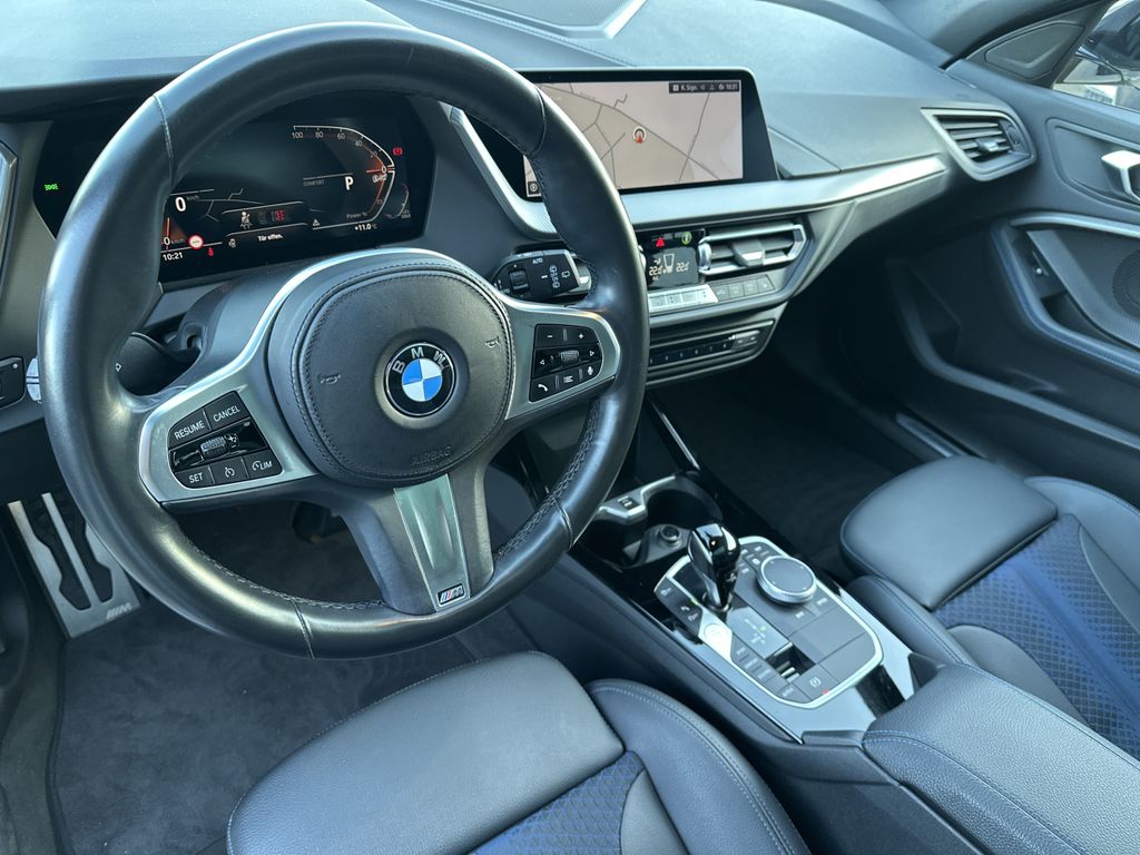 BMW 120 2022 г. Белый, пробег 49750 км