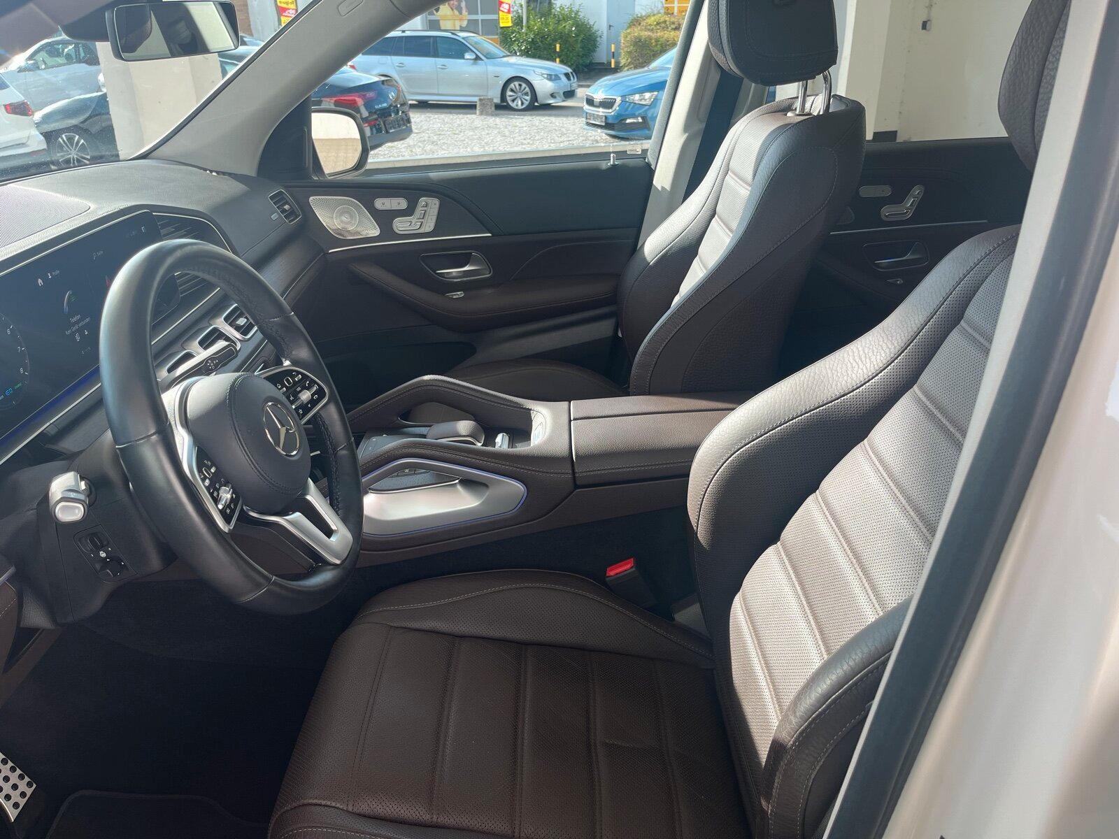 Mercedes-Benz GLS 450 2024 г. Белый, пробег 35522 км