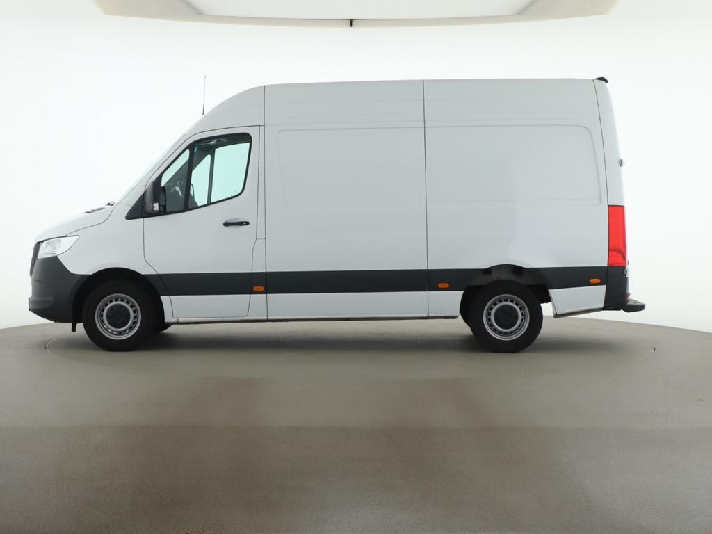 Mercedes-Benz SPRINTER 2025 г. Белый, пробег 31400 км