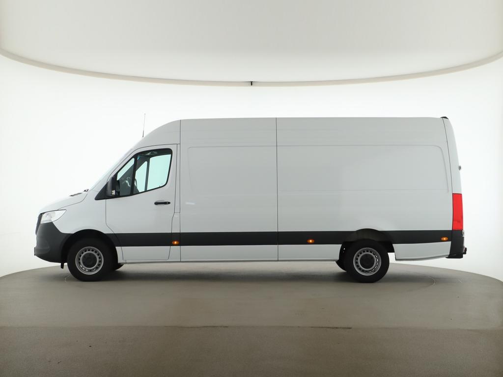 Mercedes-Benz SPRINTER 2025 г. Белый, пробег 42800 км