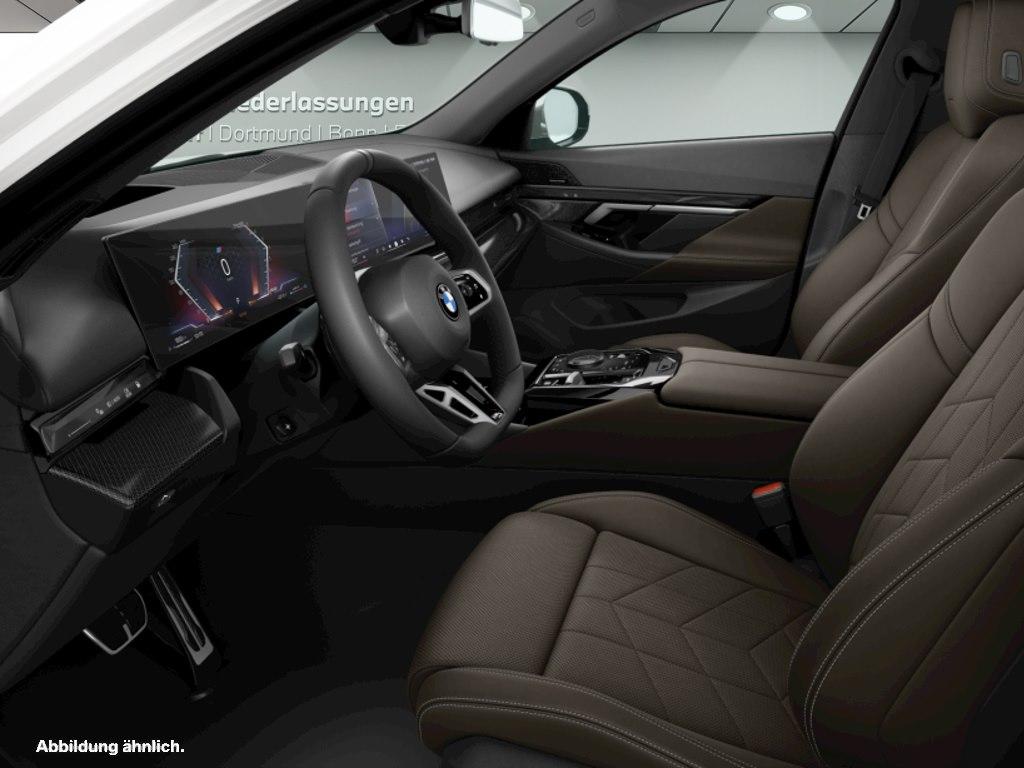 BMW 520 2025 г. Белый, пробег 22440 км