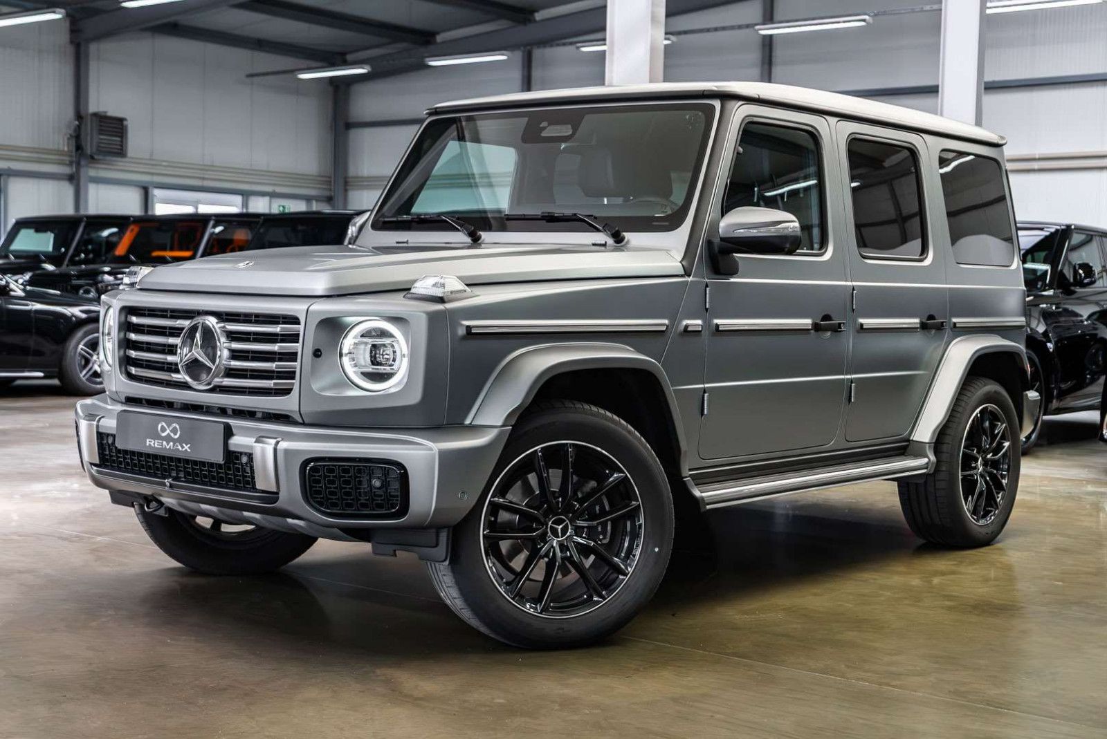 Mercedes-Benz G 450 2025 г. Серебристый, пробег 44698 км