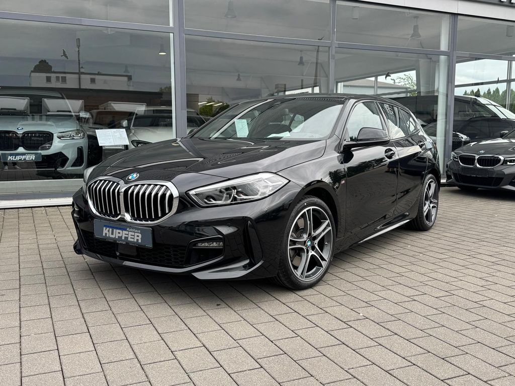 BMW 120 2023 г. Чёрный, пробег 28994 км