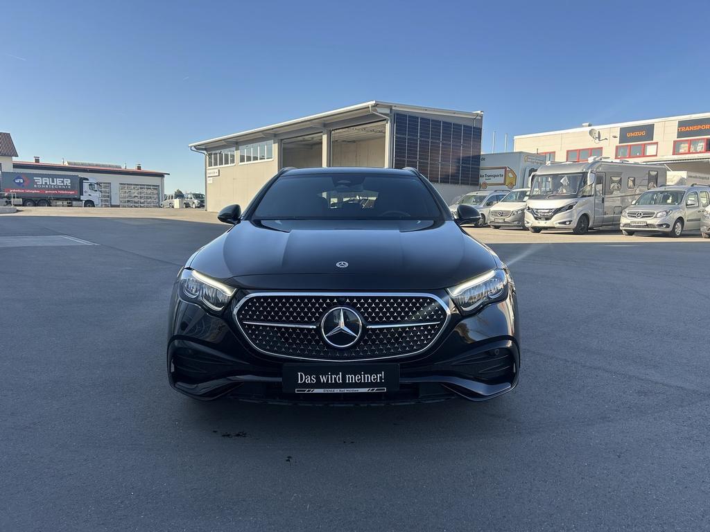 Mercedes-Benz E 200 2023 г. Чёрный, пробег 42015 км