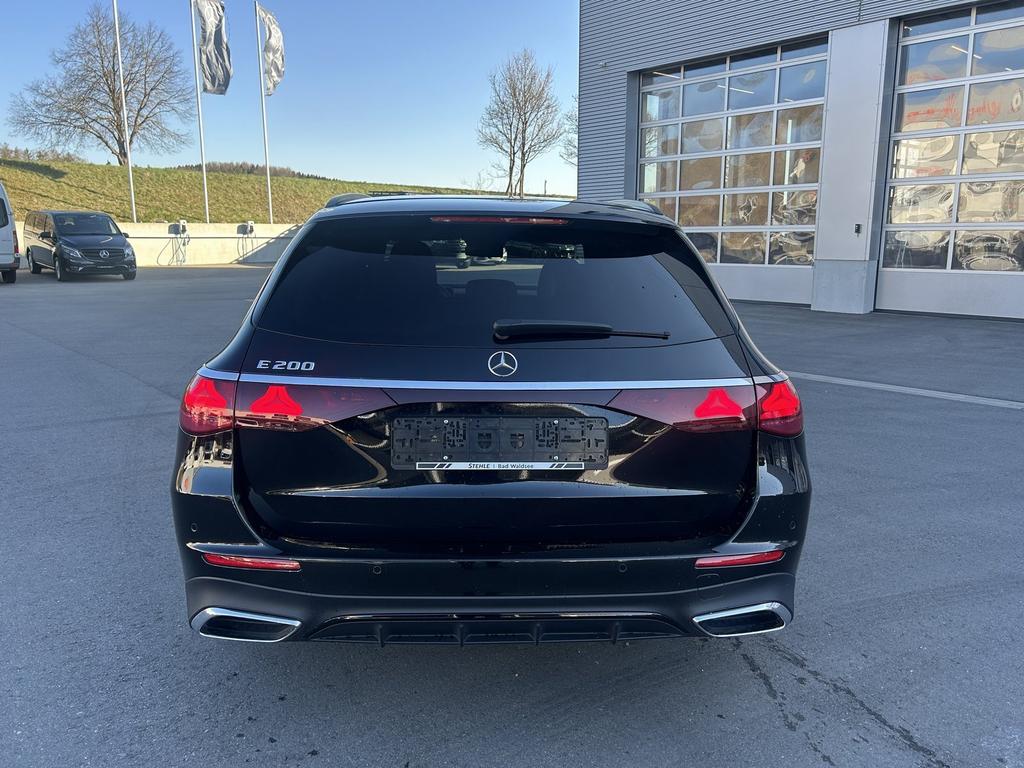 Mercedes-Benz E 200 2023 г. Чёрный, пробег 42015 км