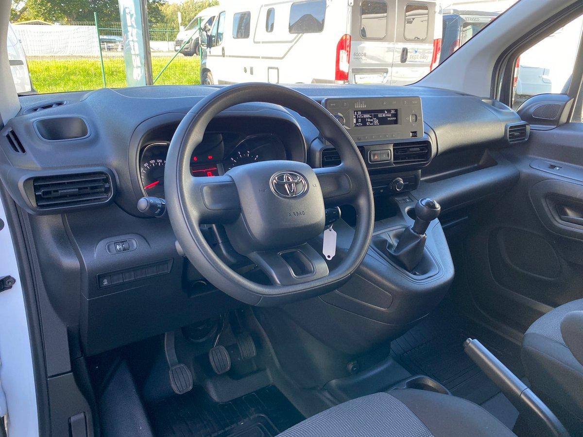 Toyota ProAce City 2021 г. Белый, пробег 47820 км