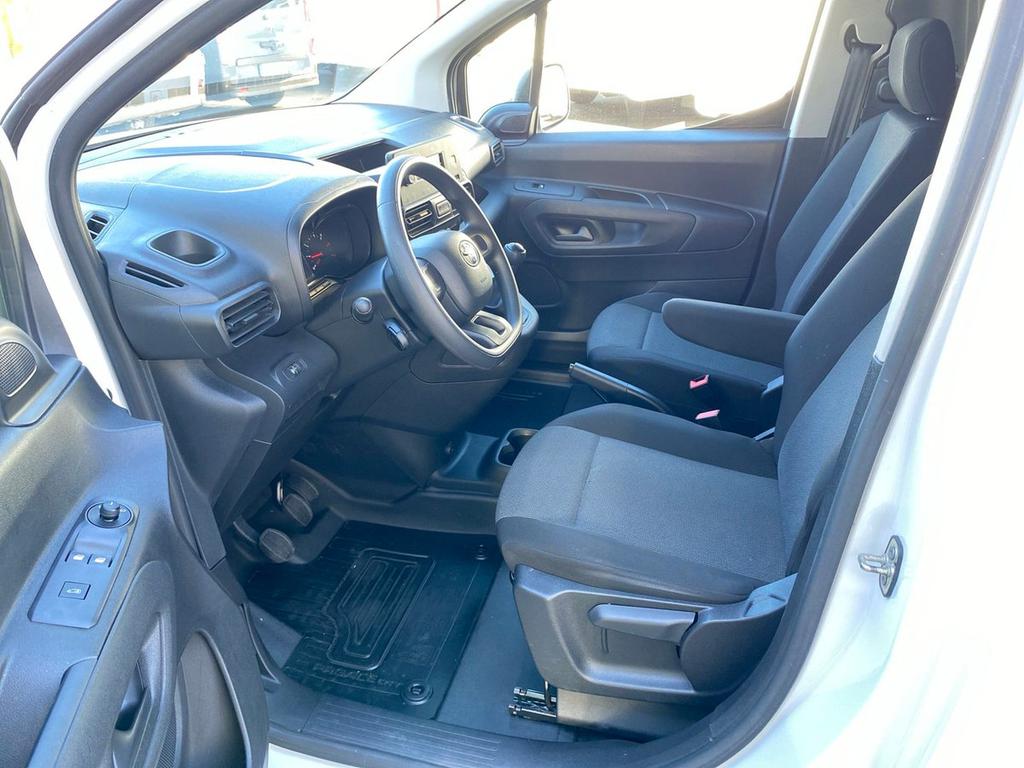 Toyota ProAce City 2021 г. Белый, пробег 47820 км