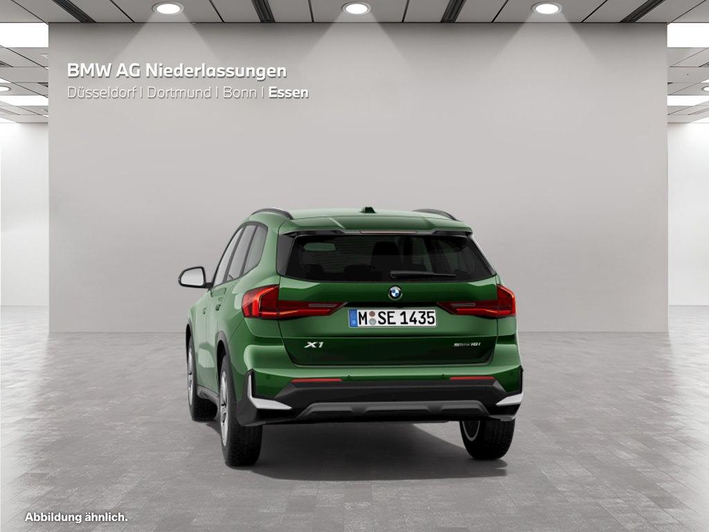 BMW X1 2023 г. Зелёный, пробег 53416 км