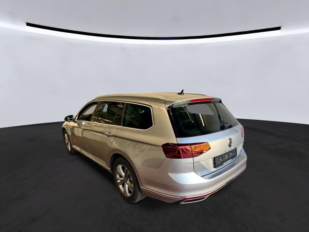 Volkswagen PASSAT VARIANT 2023 г. Серебристый, пробег 56000 км