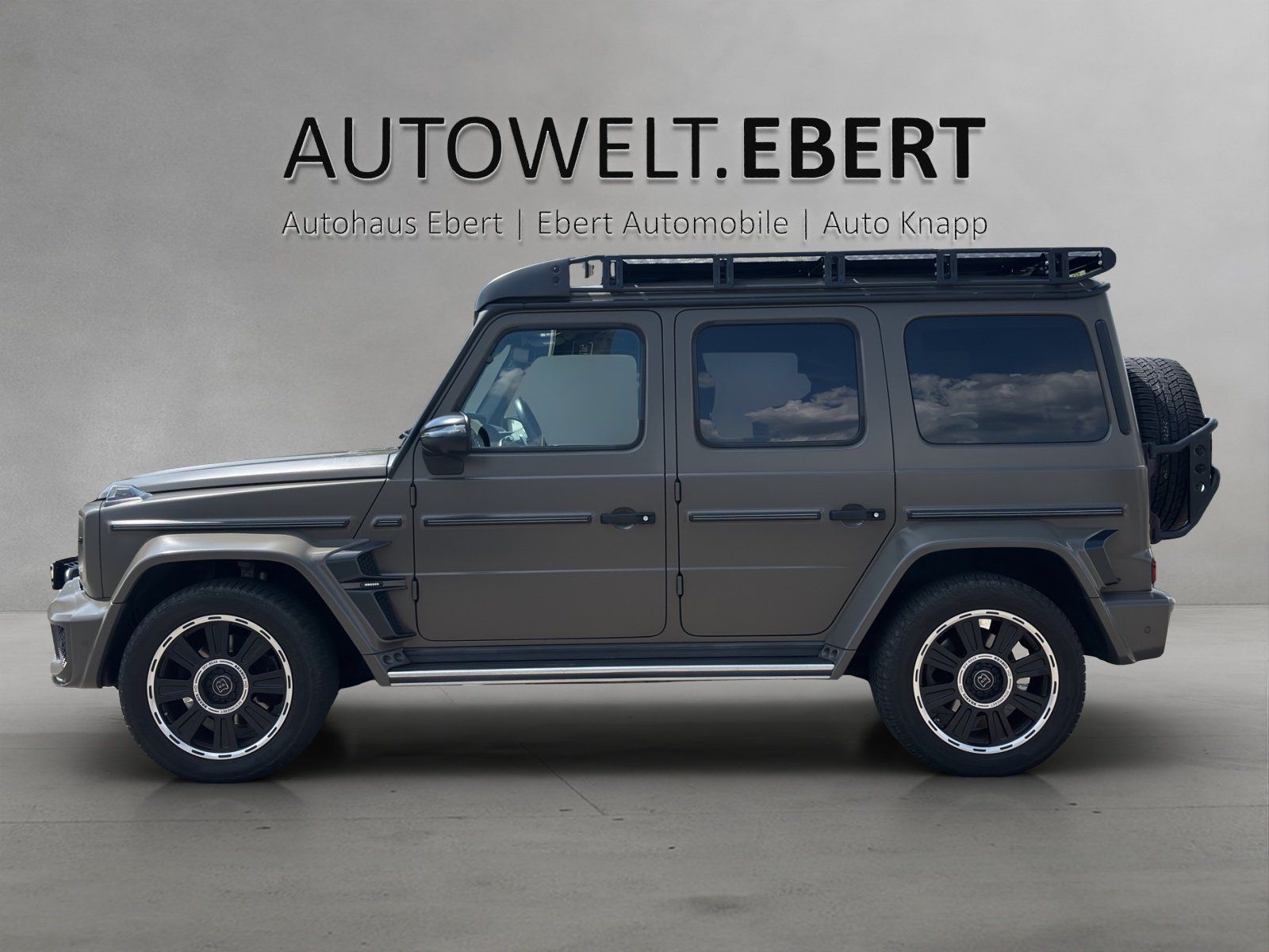 Mercedes-Benz G 500 2022 г. Серый, пробег 19400 км