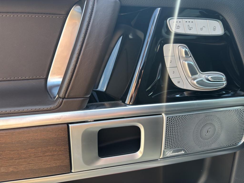 Mercedes-Benz G 500 2022 г. Серый, пробег 19400 км