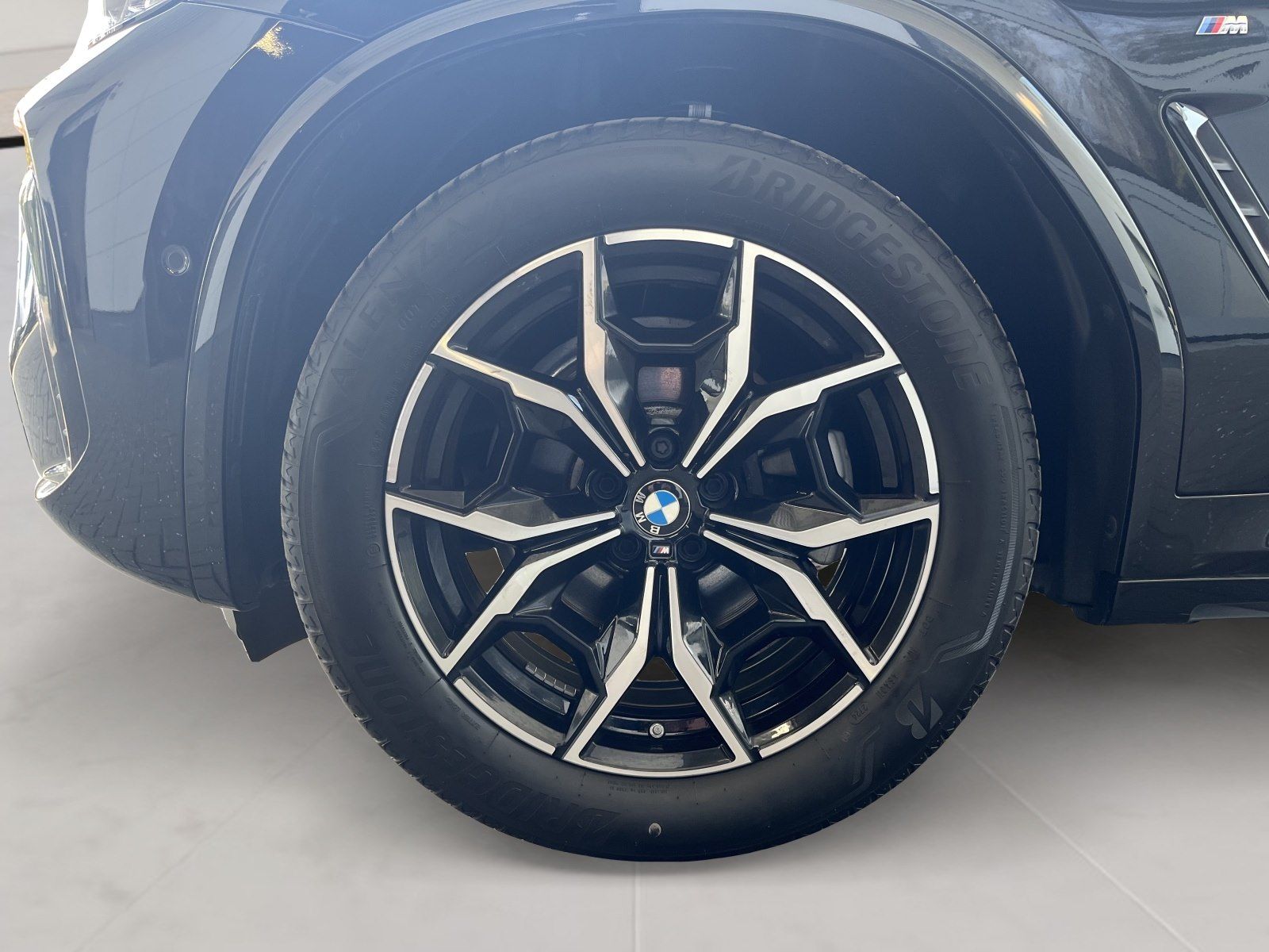 BMW X3 2024 г. Чёрный, пробег 46989 км