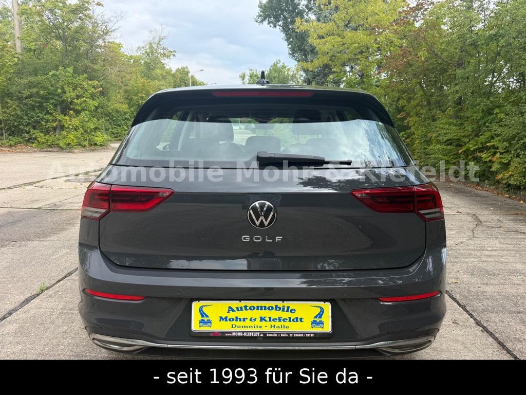 Volkswagen Golf 2024 г. Серый, пробег 58000 км
