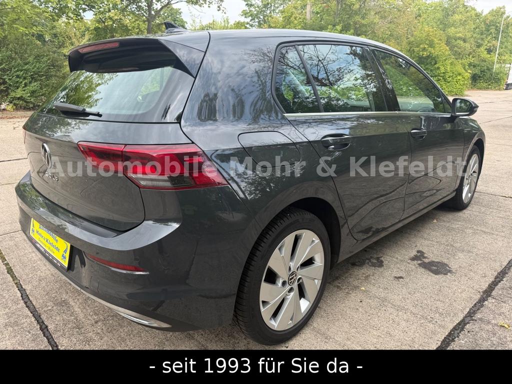 Volkswagen Golf 2024 г. Серый, пробег 58000 км
