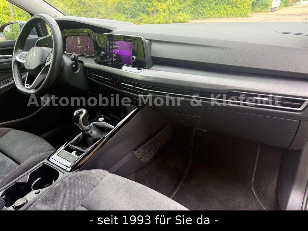 Volkswagen Golf 2024 г. Серый, пробег 58000 км