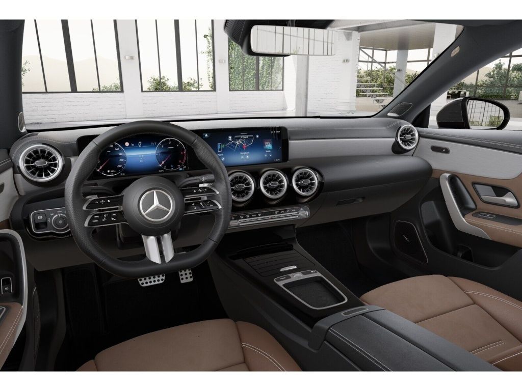 Mercedes-Benz CLA 220 2023 г. Чёрный, пробег 50211 км