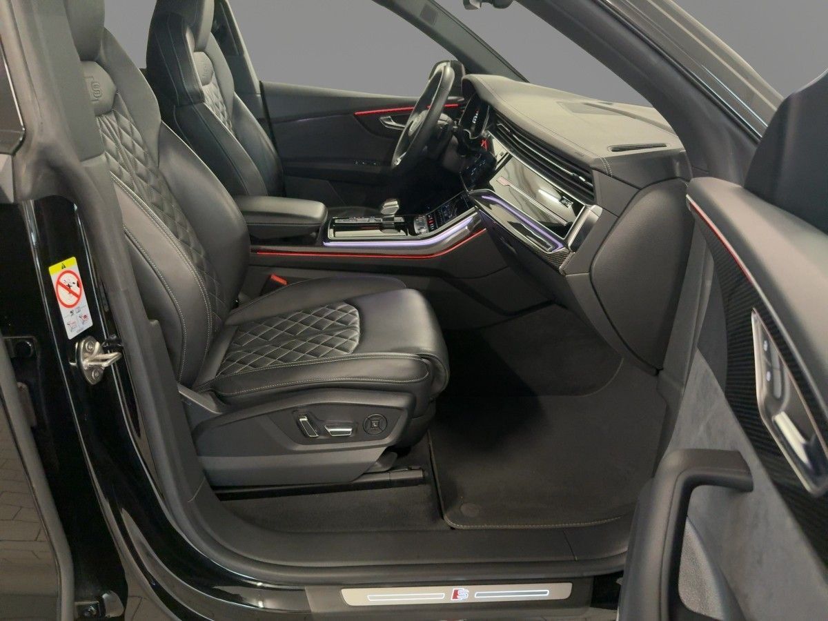 Audi SQ8 2023 г. Чёрный, пробег 49500 км