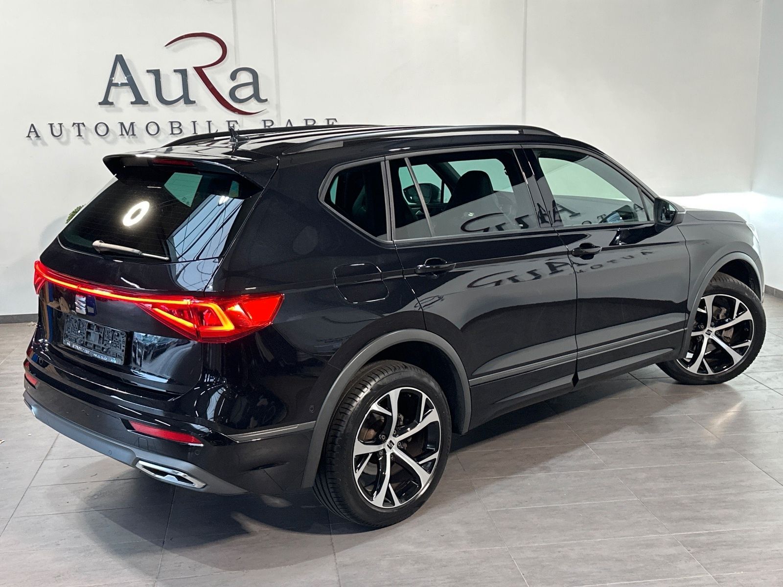 SEAT Tarraco 2023 г. Чёрный, пробег 58750 км