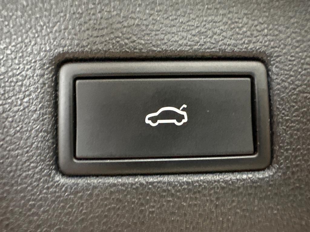 SEAT Tarraco 2023 г. Чёрный, пробег 58750 км