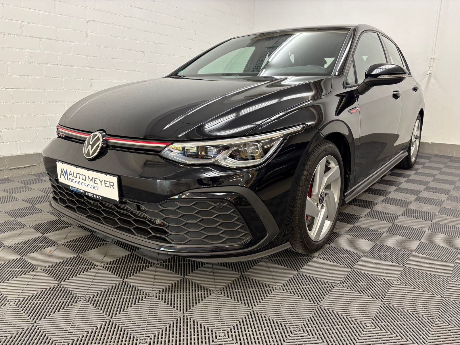 Volkswagen Golf 2022 г. Чёрный, пробег 49636 км