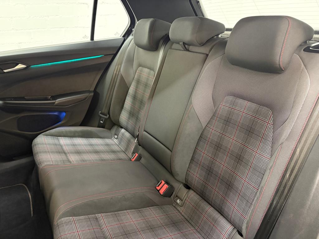 Volkswagen Golf 2022 г. Чёрный, пробег 49636 км