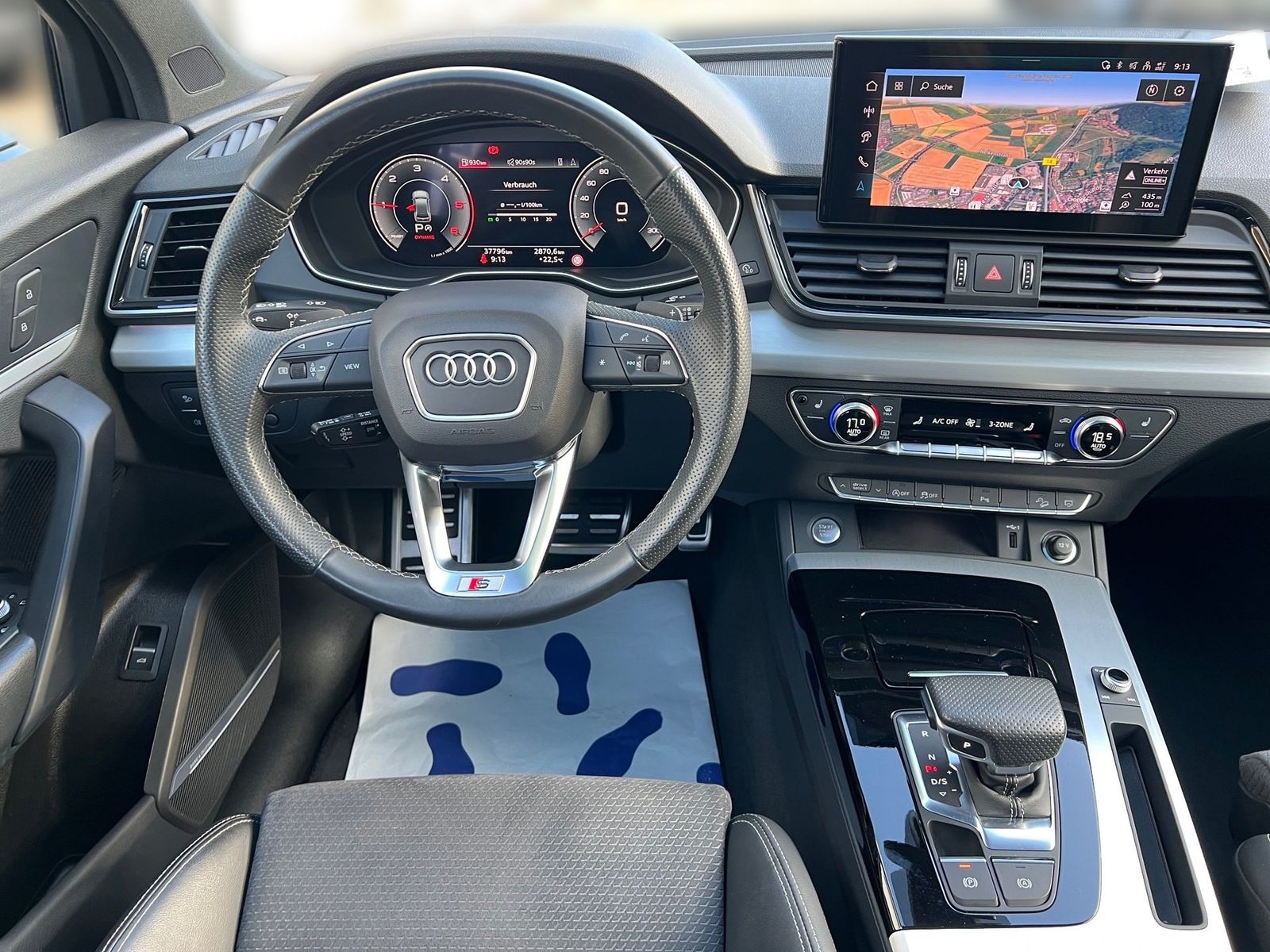 Audi Q5 2024 г. Чёрный, пробег 37795 км