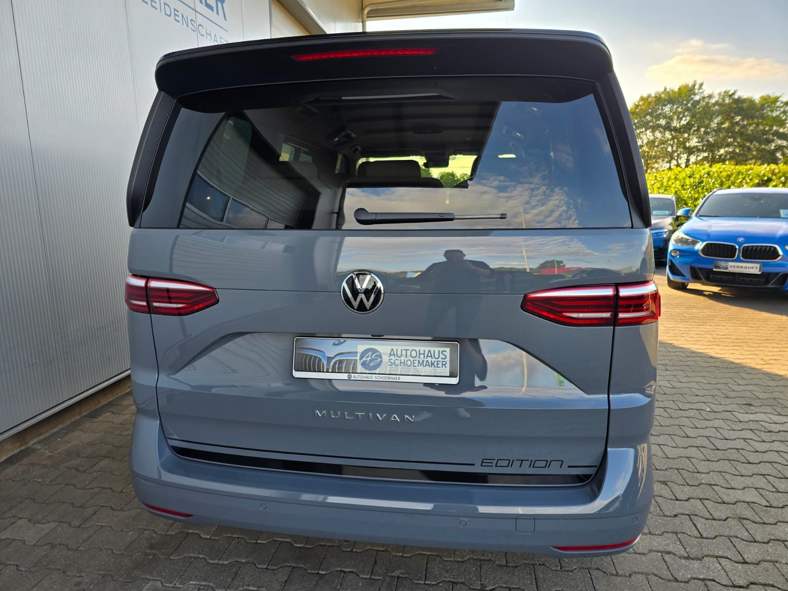 Volkswagen T7 MULTIVAN 2025 г. Серый, пробег 27800 км