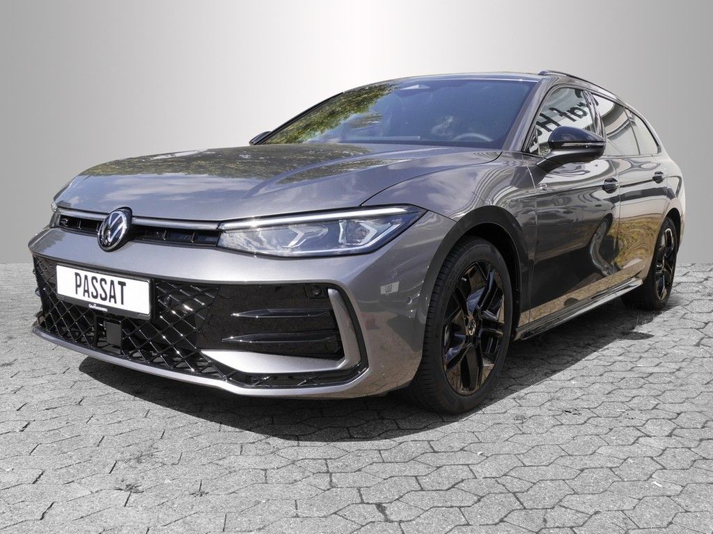 Volkswagen Passat 2025 г. Серый, пробег 42000 км