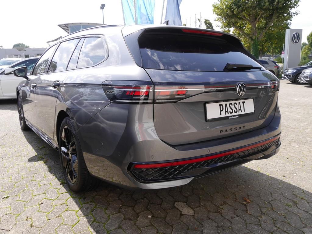 Volkswagen Passat 2025 г. Серый, пробег 42000 км