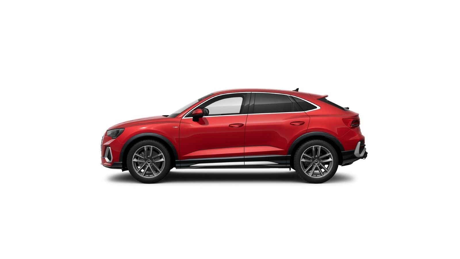 Audi Q3 2022 г. Красный, пробег 52400 км