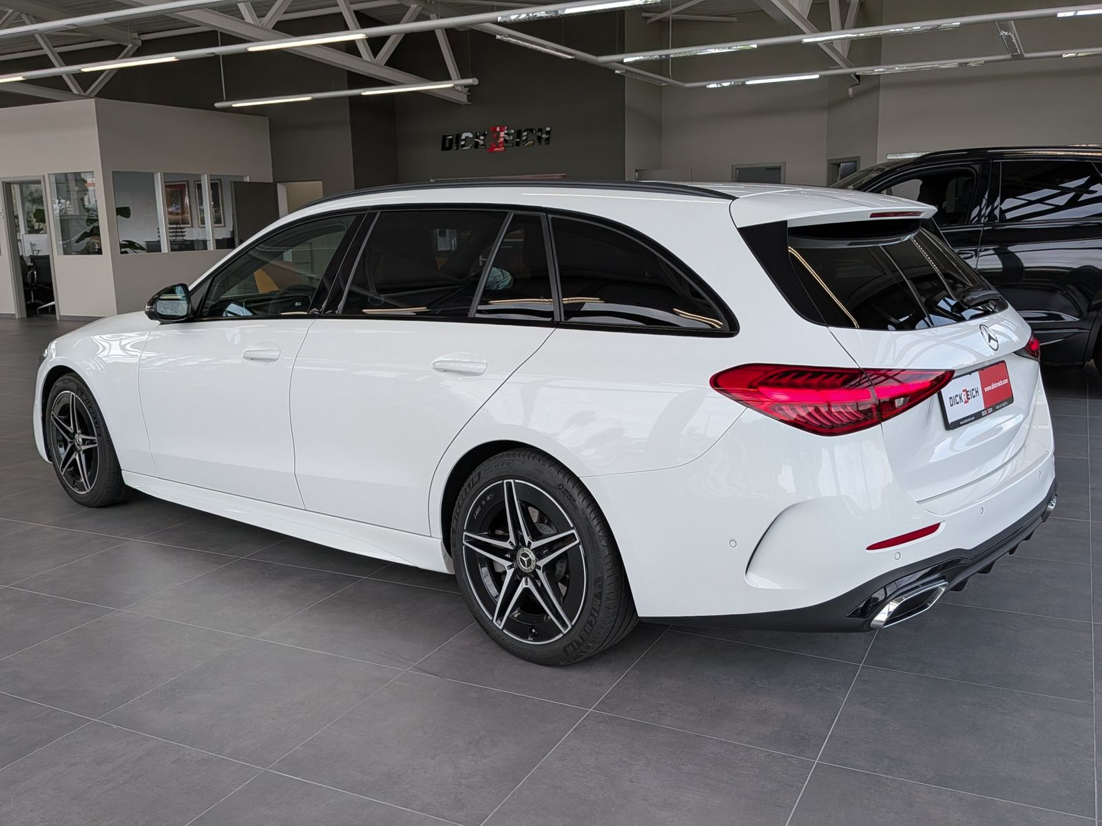 Mercedes-Benz C 220 2025 г. Белый, пробег 49862 км