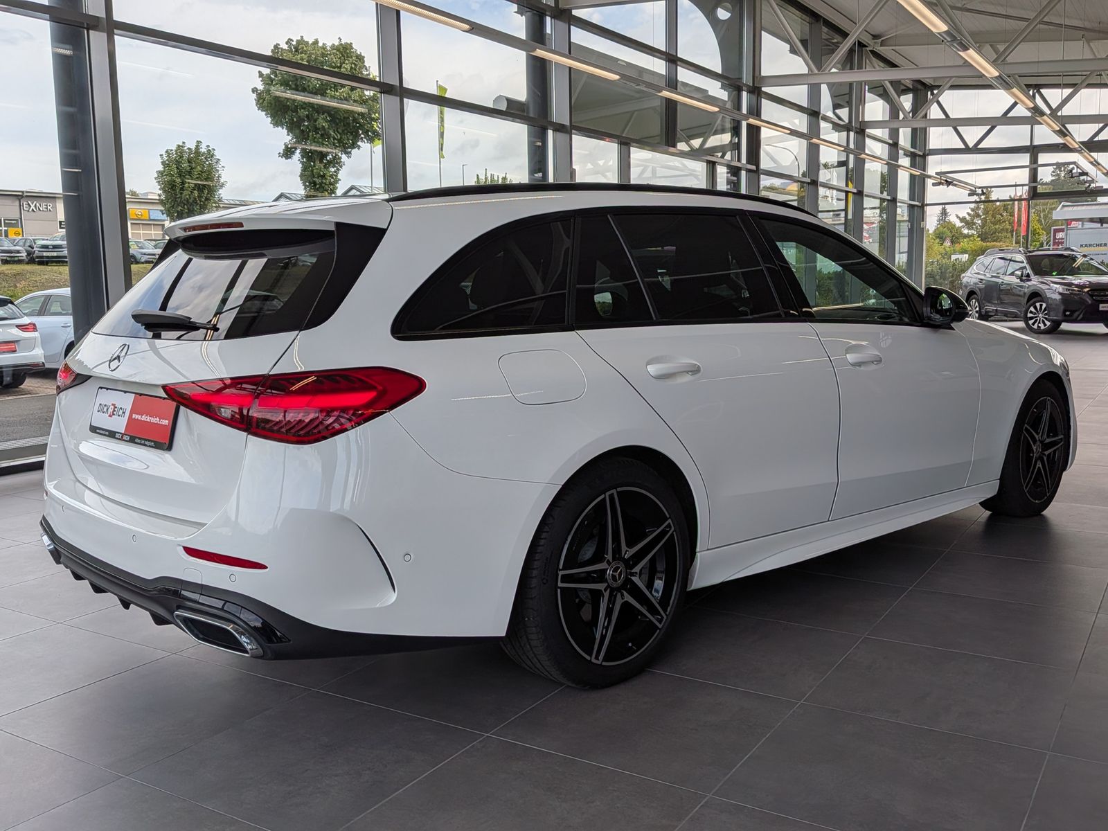 Mercedes-Benz C 220 2025 г. Белый, пробег 49862 км