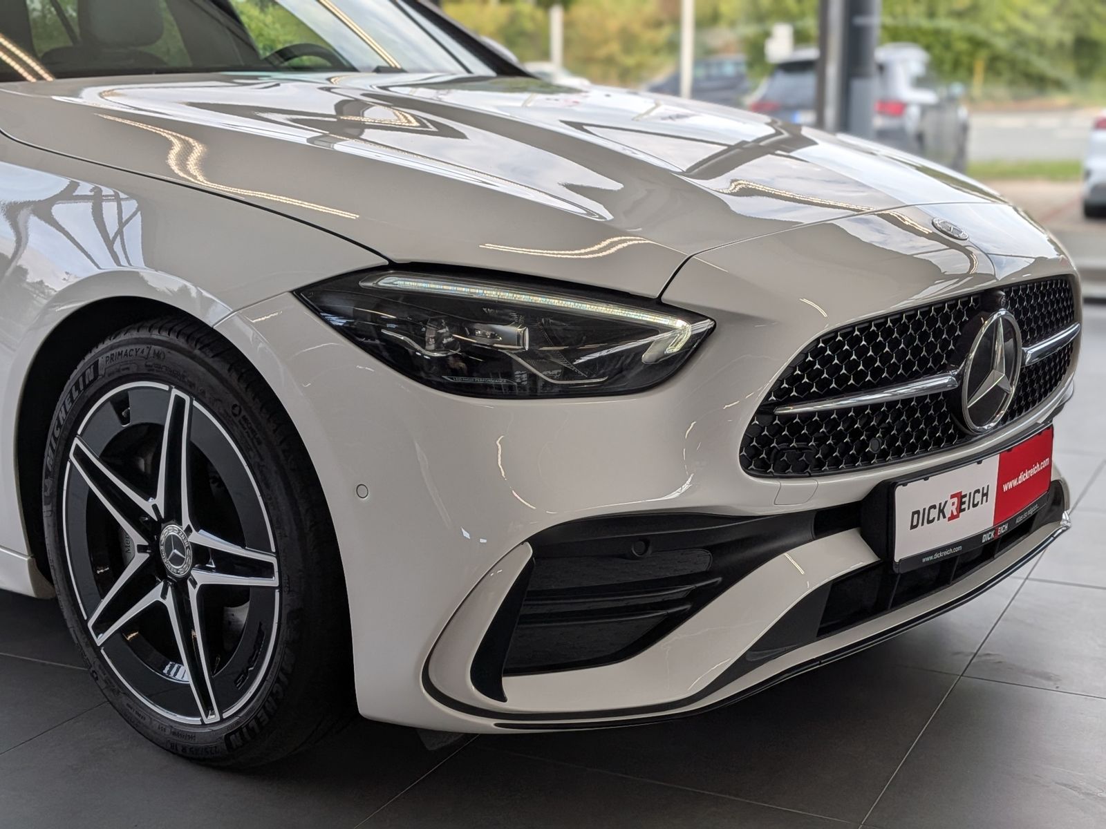 Mercedes-Benz C 220 2025 г. Белый, пробег 49862 км