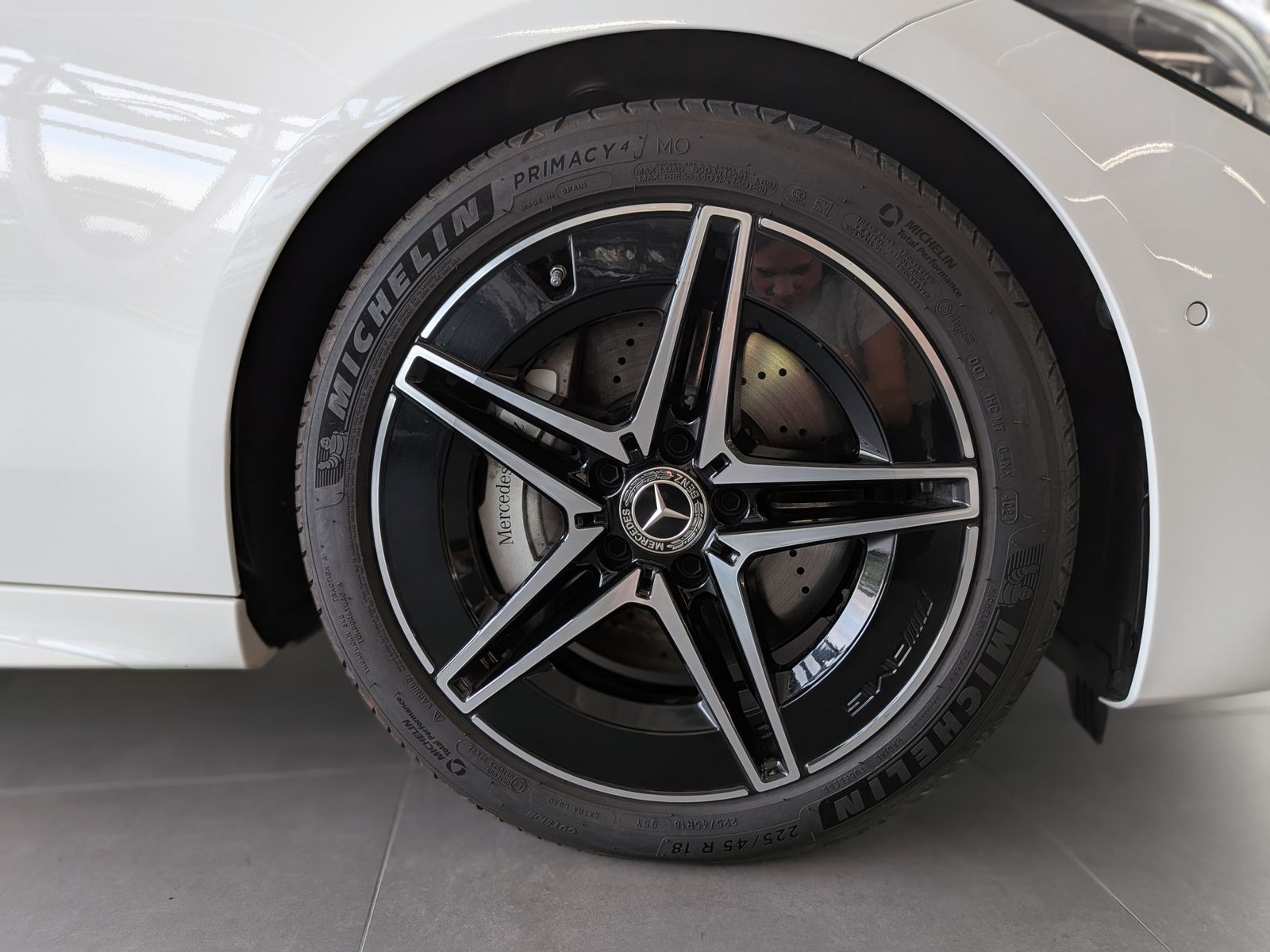 Mercedes-Benz C 220 2025 г. Белый, пробег 49862 км