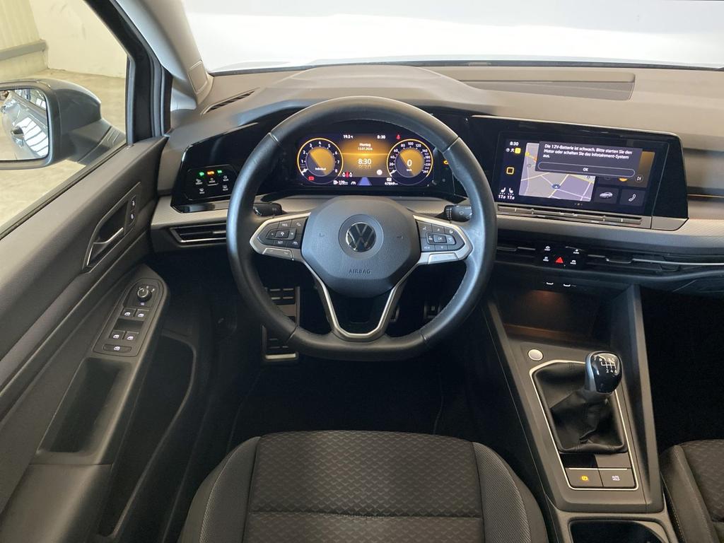 Volkswagen Golf 2023 г. Серый, пробег 47843 км