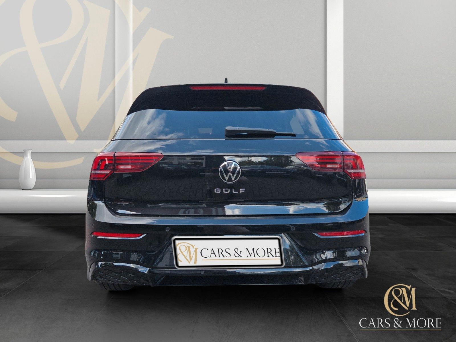 Volkswagen Golf 2025 г. Чёрный, пробег 43000 км