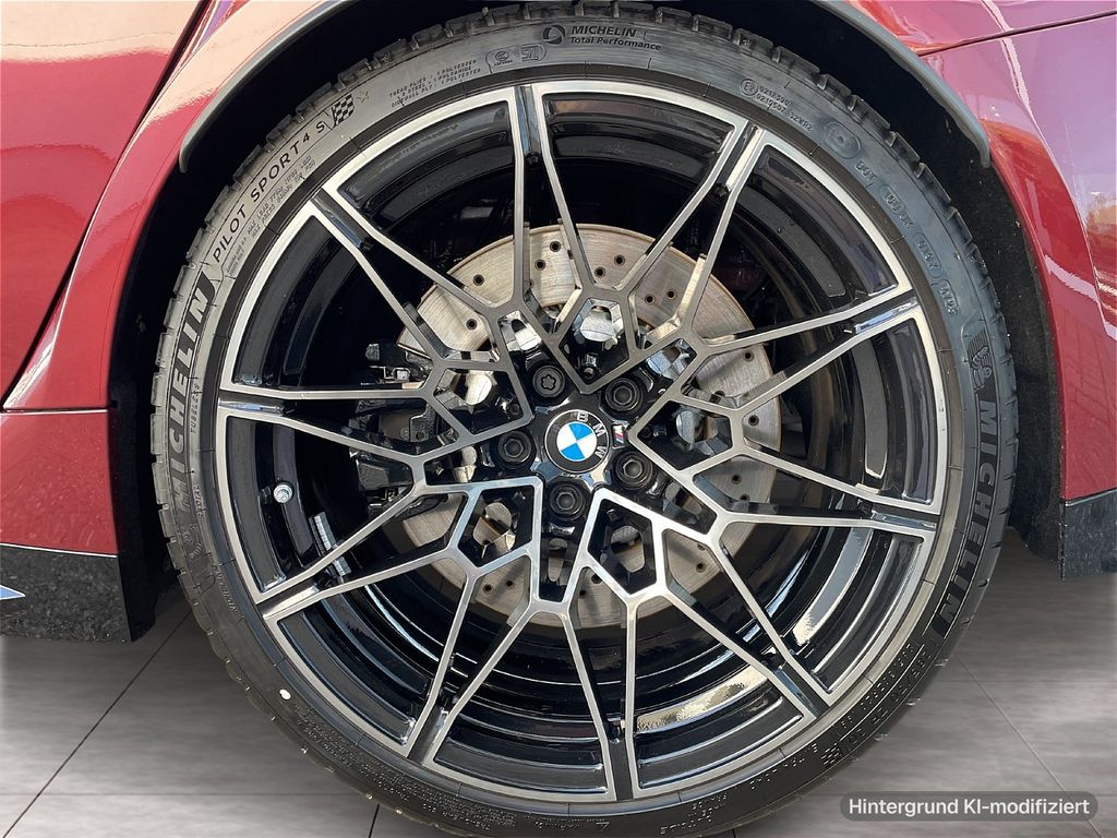 BMW M3 2026 г. Красный, пробег 9710 км