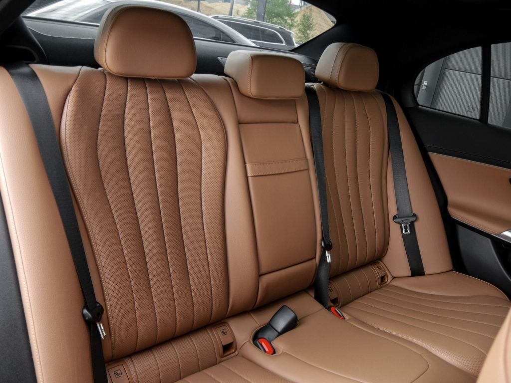 Mercedes-Benz E 450 2025 г. Чёрный, пробег 33685 км