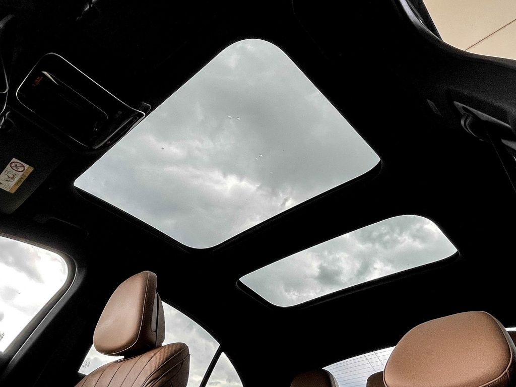 Mercedes-Benz E 450 2025 г. Чёрный, пробег 33685 км