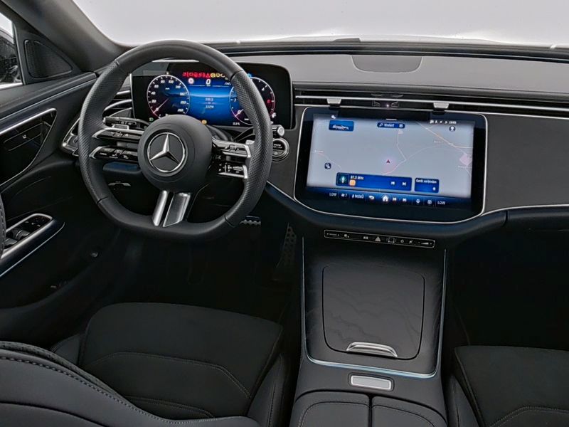 Mercedes-Benz E 220 2025 г. Белый, пробег 23289 км