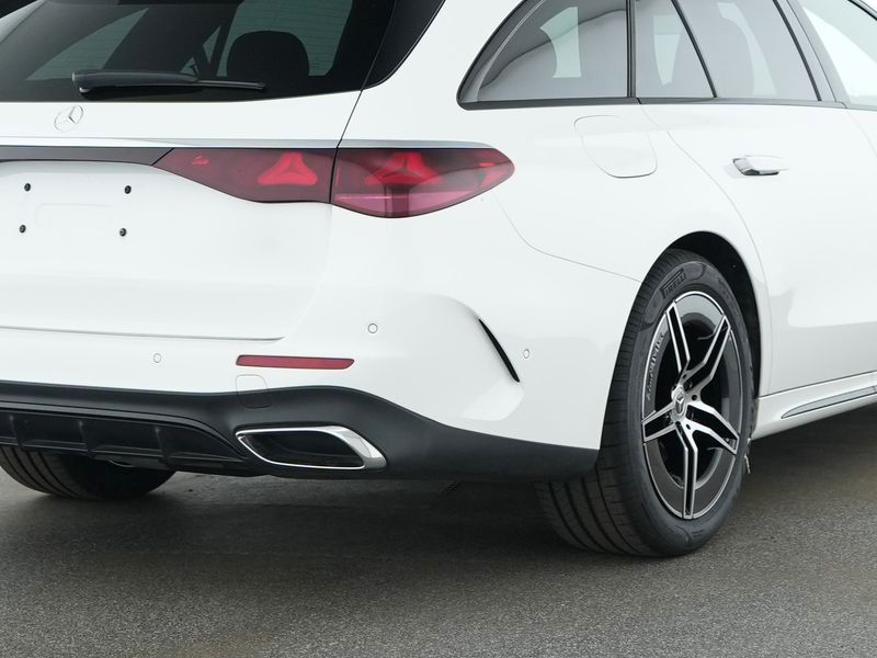 Mercedes-Benz E 220 2025 г. Белый, пробег 23289 км