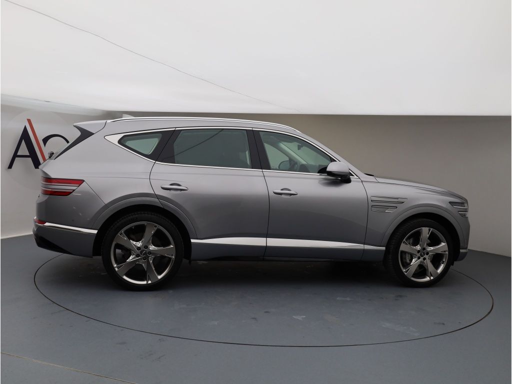 Genesis GV80 2023 г. Бежевый, пробег 50000 км
